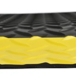 Diamond Foot Fatigue Mat Colored Borders 4x75 feet