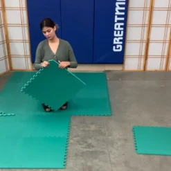 Foam Premium Interlocking Trade Show Mats 10x20 Ft. Kit