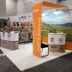 Foam Premium Interlocking Trade Show Mats 20x20 Ft. Kit