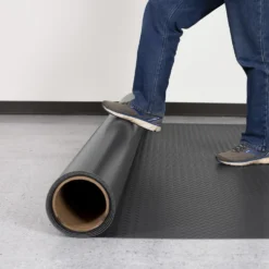 G-Floor Diamond Tread Garage Floor Roll 1.9 mm x 7.6x17 Ft.