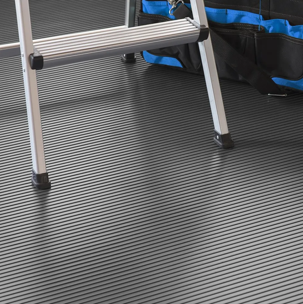 G-Floor Ribbed Tread Garage Floor Roll 1.4 mm x 8.5x22 Ft.