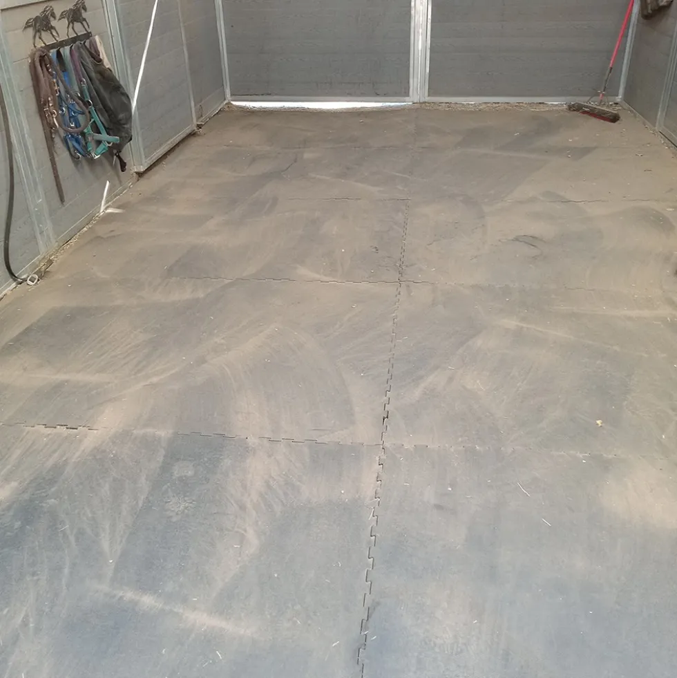 Horse Stall Mats Kit Cobblestone 3/4 Inch x 12x24 Ft.