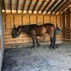 Horse Stall Mats Straight Edge Cobblestone 3/4 Inch x 4x6 Ft.
