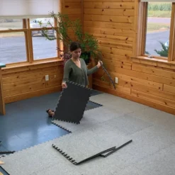 Interlocking Carpet Tiles Royal 10x10 Ft Kit