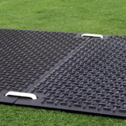 Mat-Pak Ground Protection VersaMat Tread Black 1/2 Inch x 4x8 Ft.