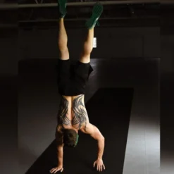 Rolled Rubber Pacific 3/8 Inch Black Per SF