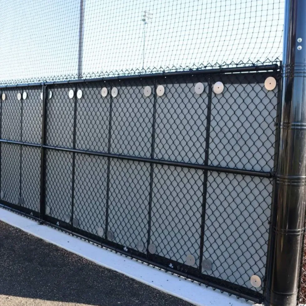 Safety Pro Outdoor Stadium Chain Link Fence Pad 3 Inch x 4x6 Ft.