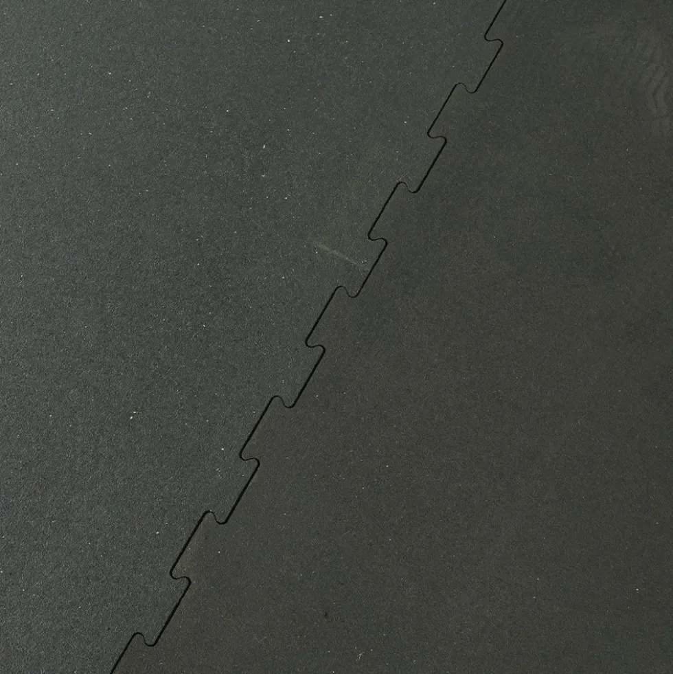 Smooth Top Horse Stall Mat Interlocking Kit 3/4 Inch x 10x10 Ft.