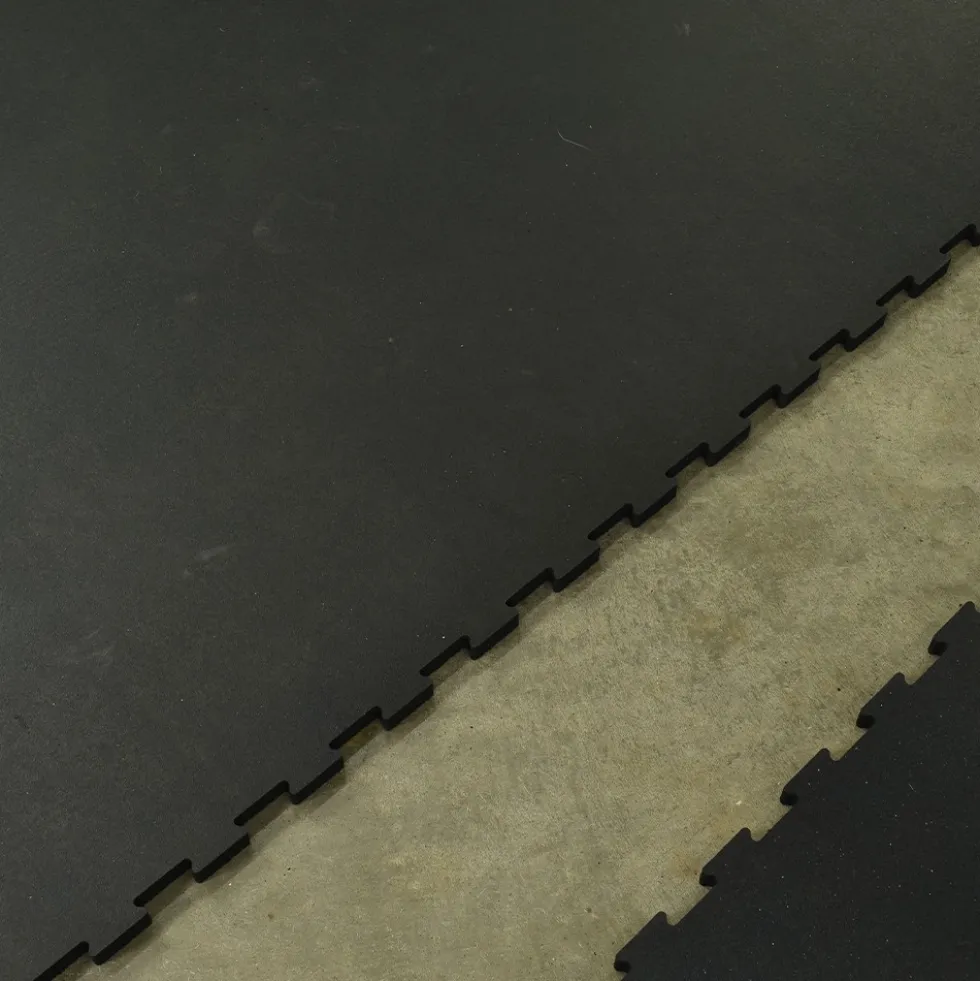 Smooth Top Horse Stall Mat Interlocking Kit 3/4 Inch x 10x12 Ft.