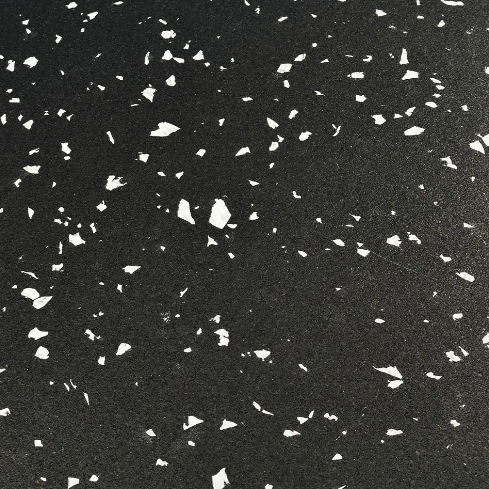 Survivor Rubber Tile Interlocking Big Chip 20% Color 3/8 Inch x 2x2 Ft.