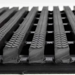 Vynagrip Heavy Duty Industrial Matting Black 4 x 33 ft Roll