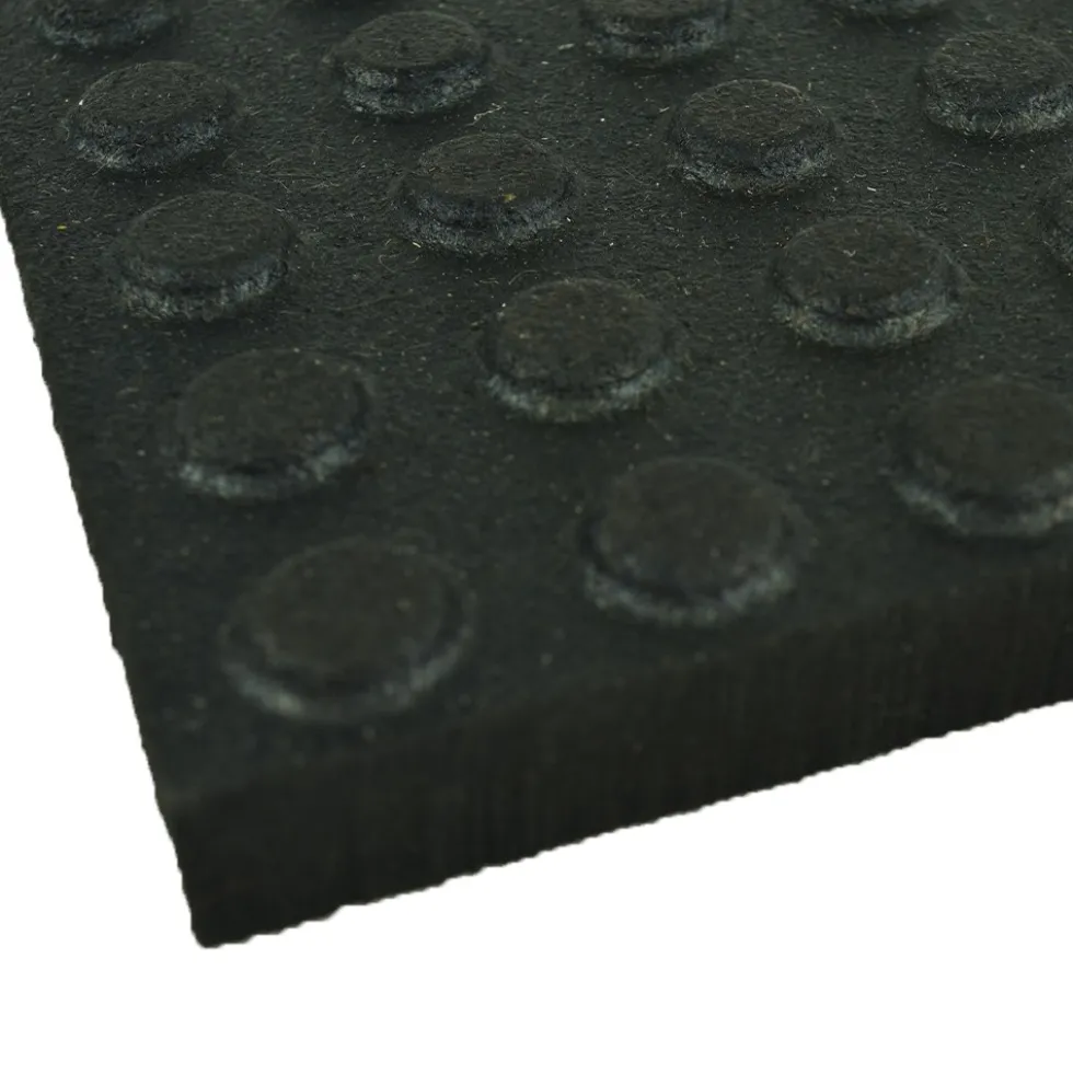 Washbay Button Top Rubber Mats 1/2 Inch 12x14 Ft Kit