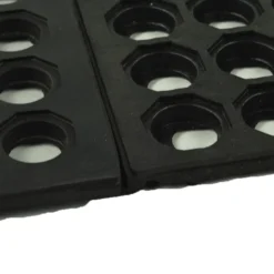 Wash Rack Classic Interlocking Mat 1/2 Inch x 3x3 Ft.