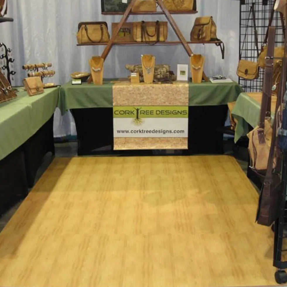 Wood Grain Reversible Interlocking Foam Tiles Trade Show 10x10 Ft. Kit